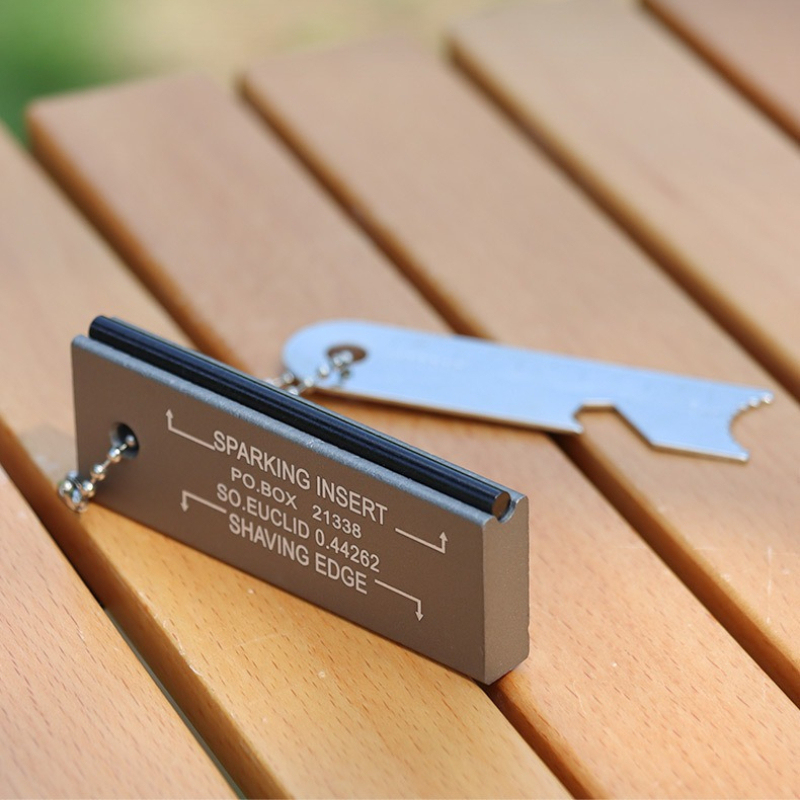 Ferro Rod Striker - Neuer Outdoor-Feuerstarter: Multifunktionaler Ferrocerium-Stab für Camping,